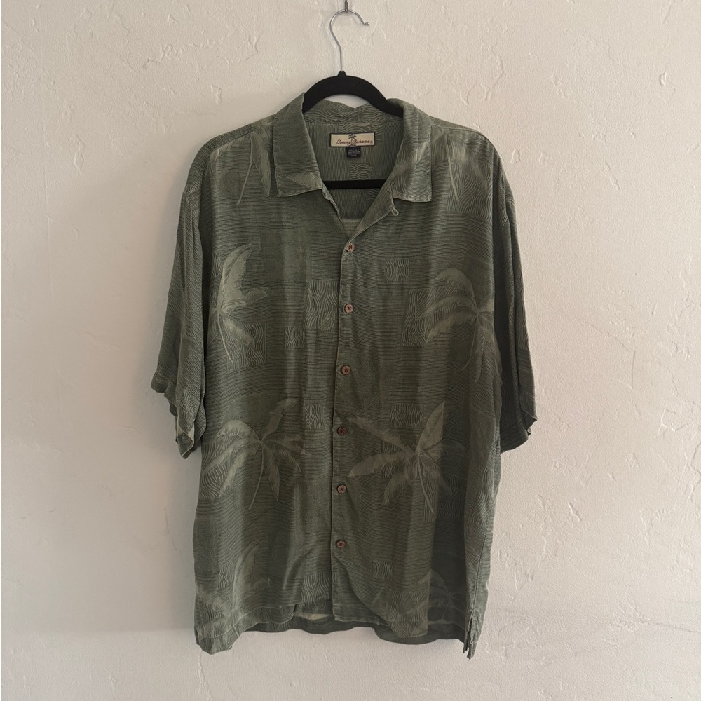 Tommy Bahama Green Hawaiian Button Down Shirt 100% Silk Short Sleeve Men’s L